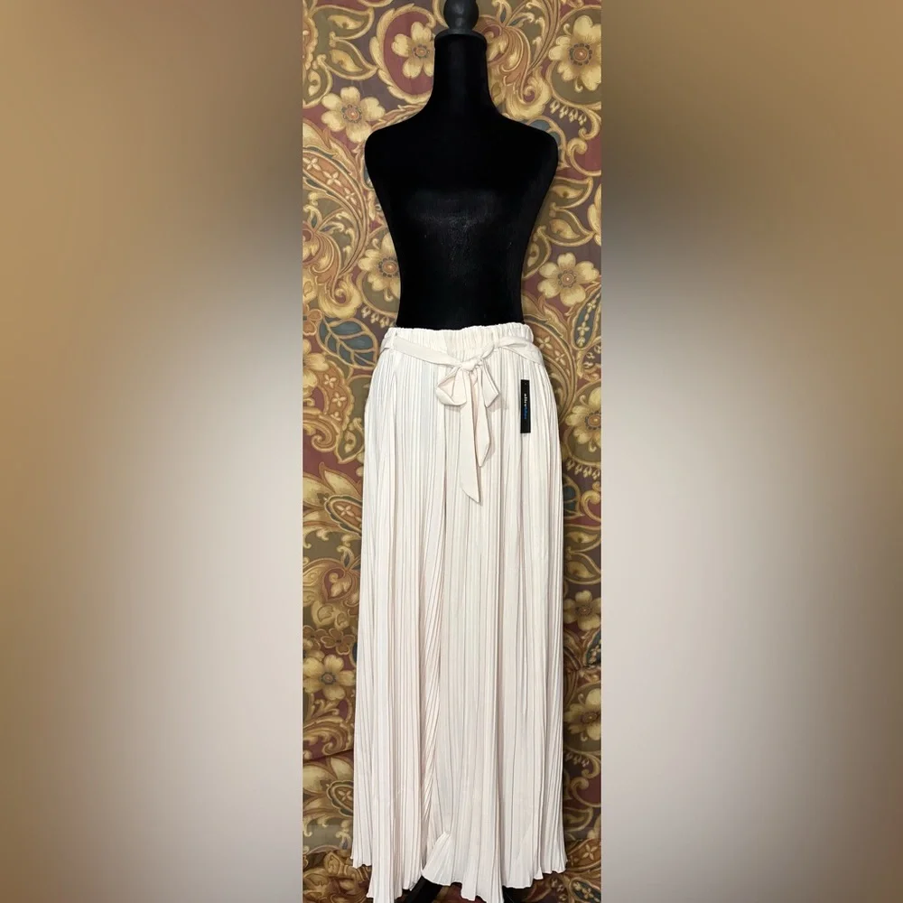 Alice Blue Cream Wide Leg Pants - Picture 1 of 5